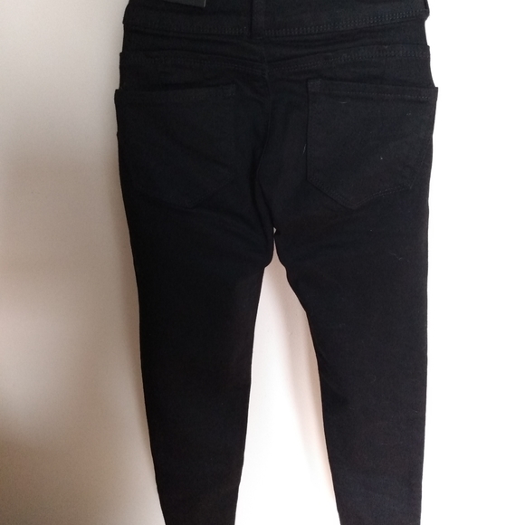 Jeans - Picture 4 of 5